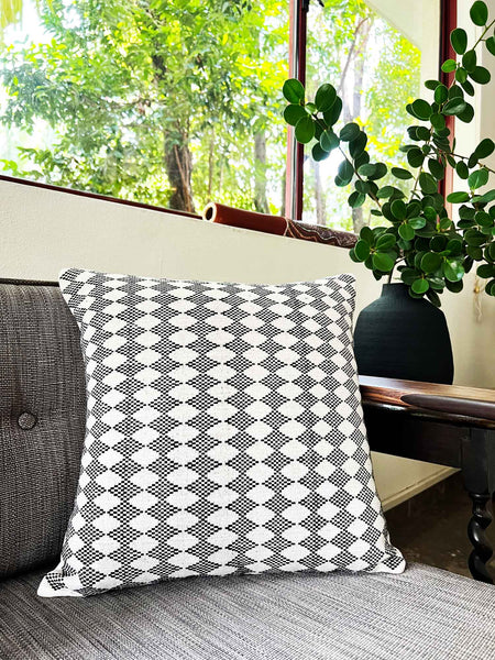 BLACK AND WHITE NAGA CUSHION - BW1