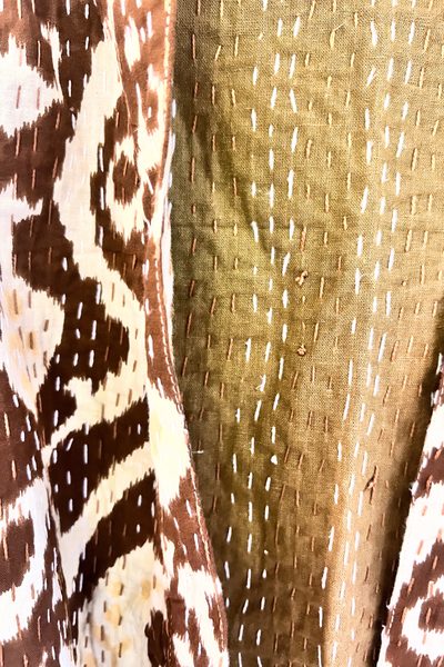 BROWN WITH WHITE PAISLEY AND RED LEAF MOTIF